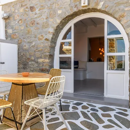 Mykonos Supreme Comfort & كالافاتيس