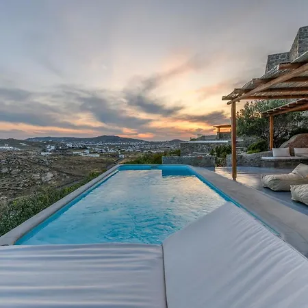 Mykonos Supreme Comfort & Apartament *