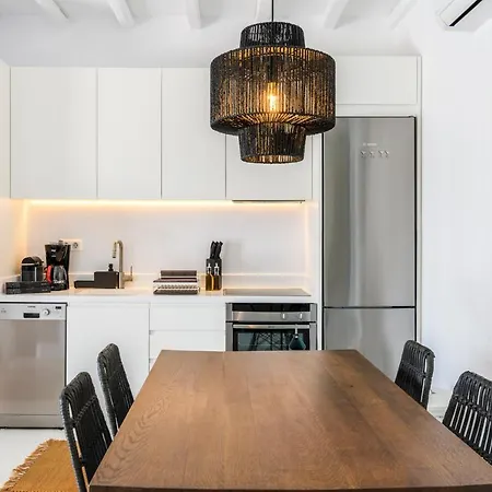 Mykonos Supreme Comfort & Apartament *