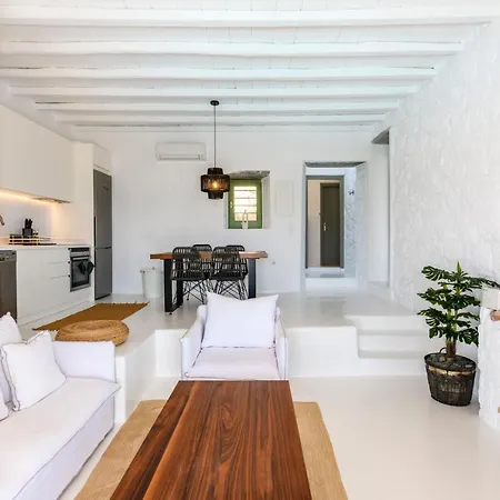 Mykonos Supreme Comfort & * Калафатис