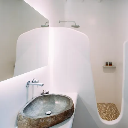 Mykonos Supreme Comfort & Калафатис