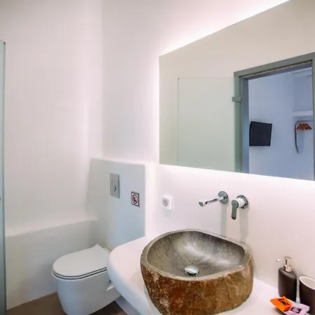 Mykonos Supreme Comfort & * Калафатис