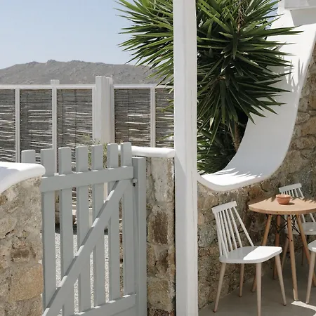 Mykonos Supreme Comfort & Appartamento Kalafatis
