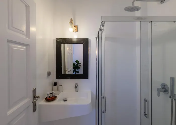 Mykonos Supreme Comfort & Kalafatis