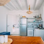Mykonos Supreme Comfort & Daire Kalafatis